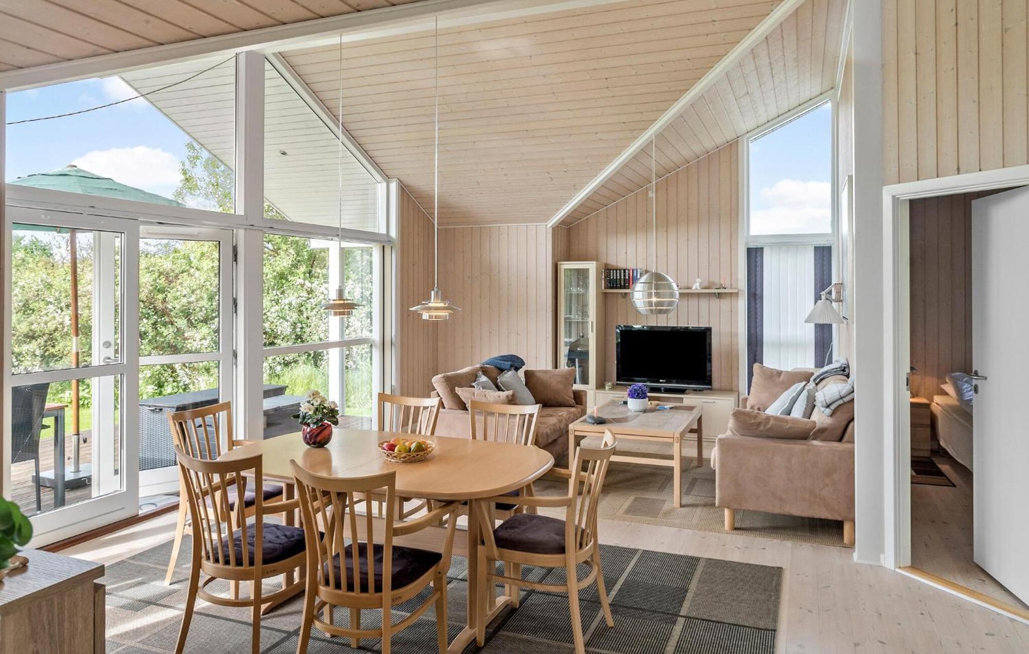 Cozy Home In Gedser With Wifi Экстерьер фото